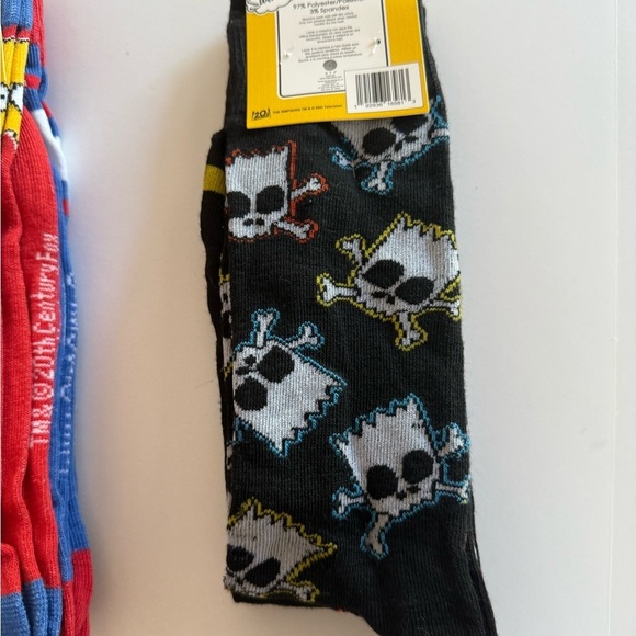 4 pairs of The Simpson Socks - Picture 3 of 6